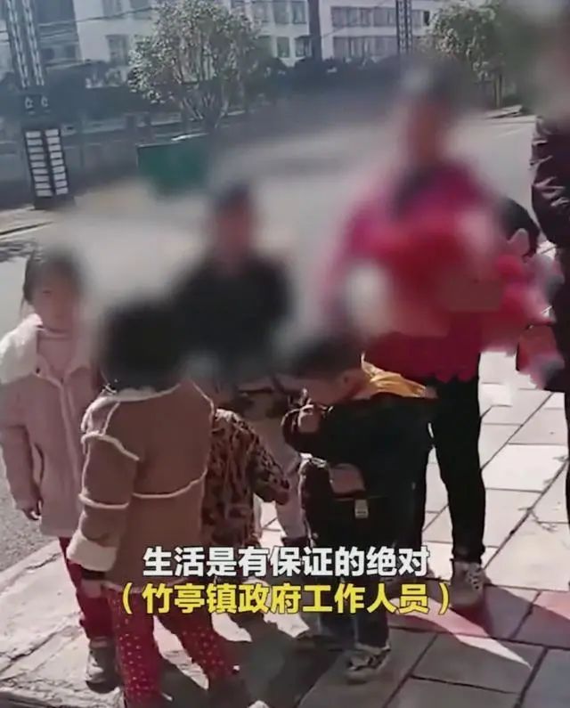 悲！江西夫妇洗澡煤气中毒身亡，留下8个孩子，悲剧为何一再发生？